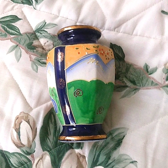 Amazing Japanese handpainted vintage vase in excellent condition (J1) - Picture 3 of 8